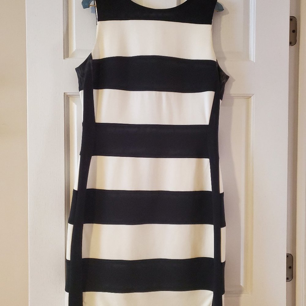 Dress Calvin Klein Black and White Striped